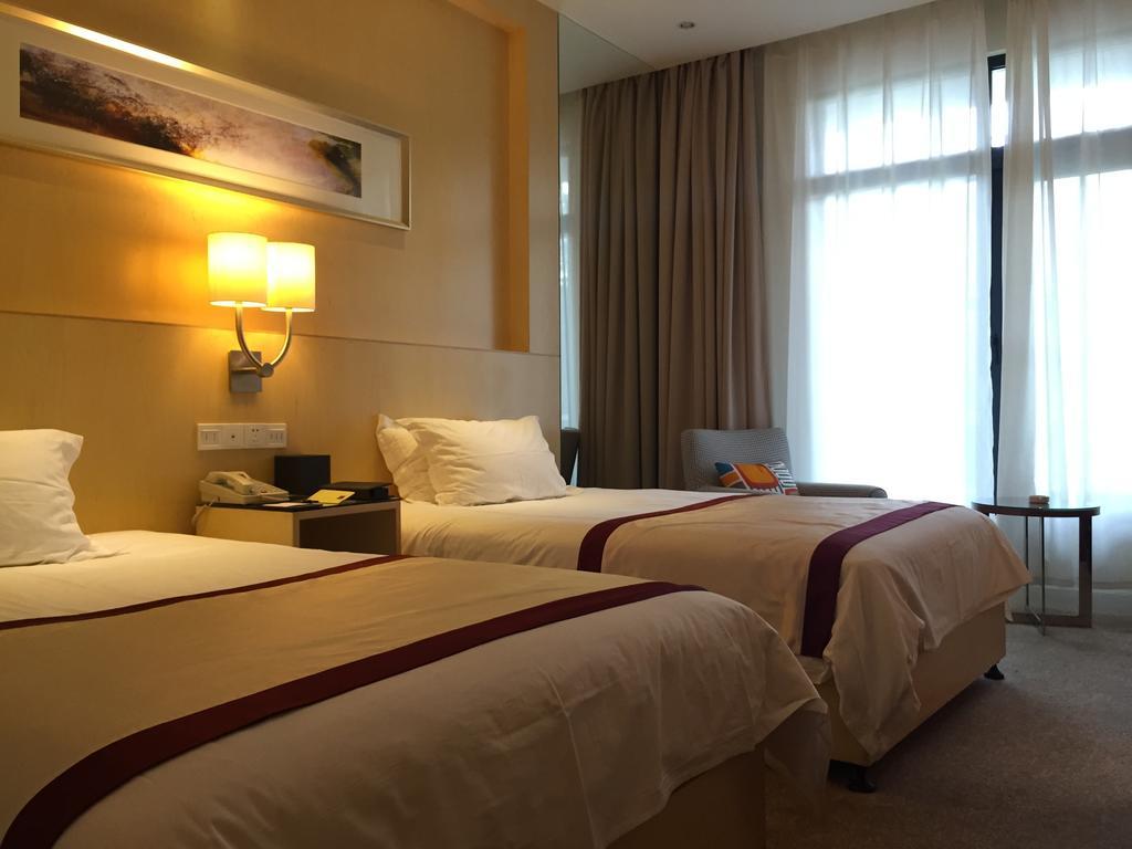 Wuhu Alton Hotel الغرفة الصورة